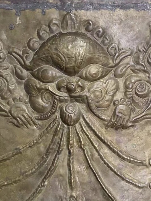 古玩銅器捶揲工藝頭像真品鑒賞圖