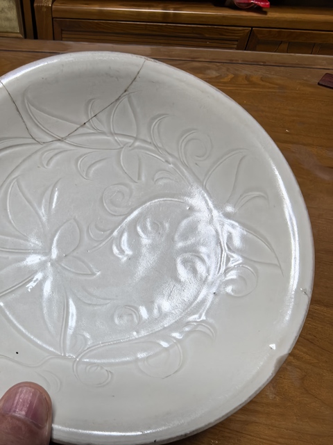 古玩陶瓷圖片初看定窯刻劃花盤真品鑒賞圖