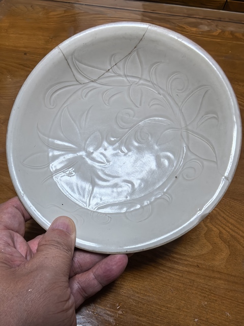 古玩陶瓷圖片初看定窯刻劃花盤真品鑒賞圖