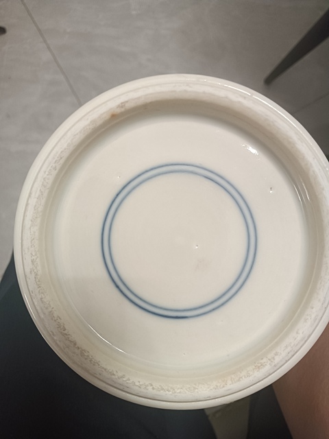 古玩陶瓷花鳥蝶紋青花觀音瓶真品鑒賞圖