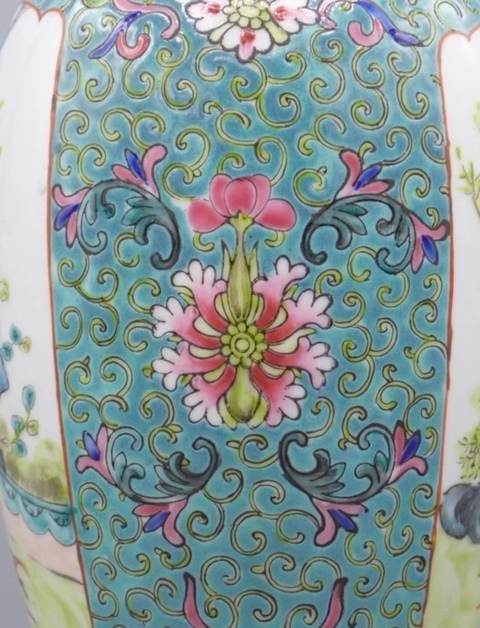 古玩陶瓷粉彩開窗仕女圖雞腿瓶真品鑒賞圖