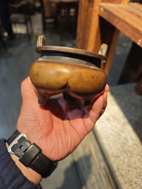 古玩銅器清代繩紋耳三足爐  宣德爐  銅爐真品鑒賞圖