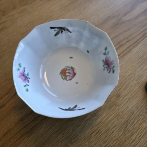 古玩陶瓷清同治 粉彩四愛圖碗真品鑒賞圖