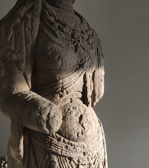 古玩雜項石刻觀音真品鑒賞圖