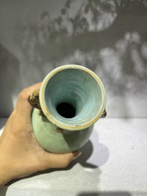 古玩陶瓷民國(guó)青釉描金五福捧壽雙龍耳瓶真品鑒賞圖