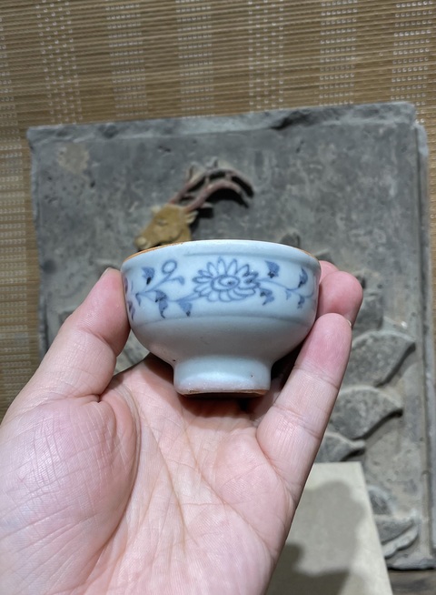 古玩陶瓷【元青花】元代.青花花卉紋杯拍賣，當前價格0元