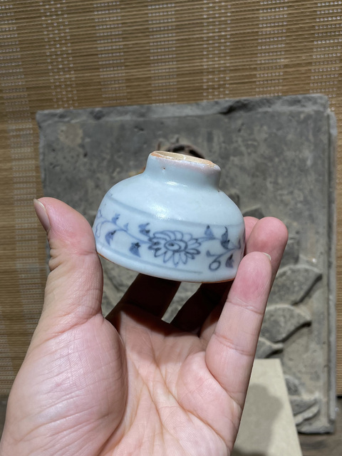 古玩陶瓷【元青花】元代.青花花卉紋杯拍賣，當前價格0元