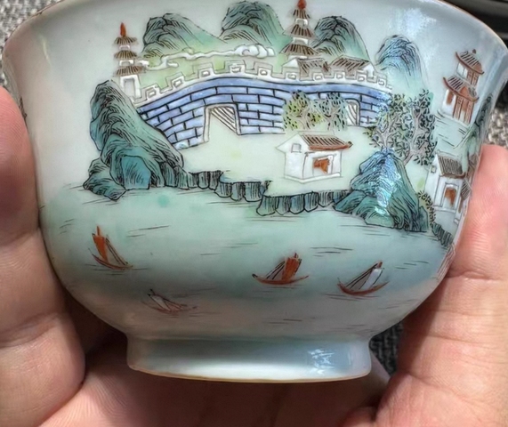 古玩陶瓷粉彩杯真品鑒賞圖