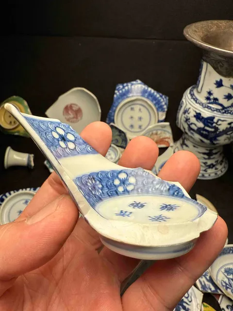 古玩陶瓷康熙青花瓷片真品鑒賞圖