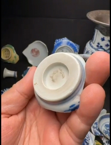 古玩陶瓷康熙青花瓷片真品鑒賞圖