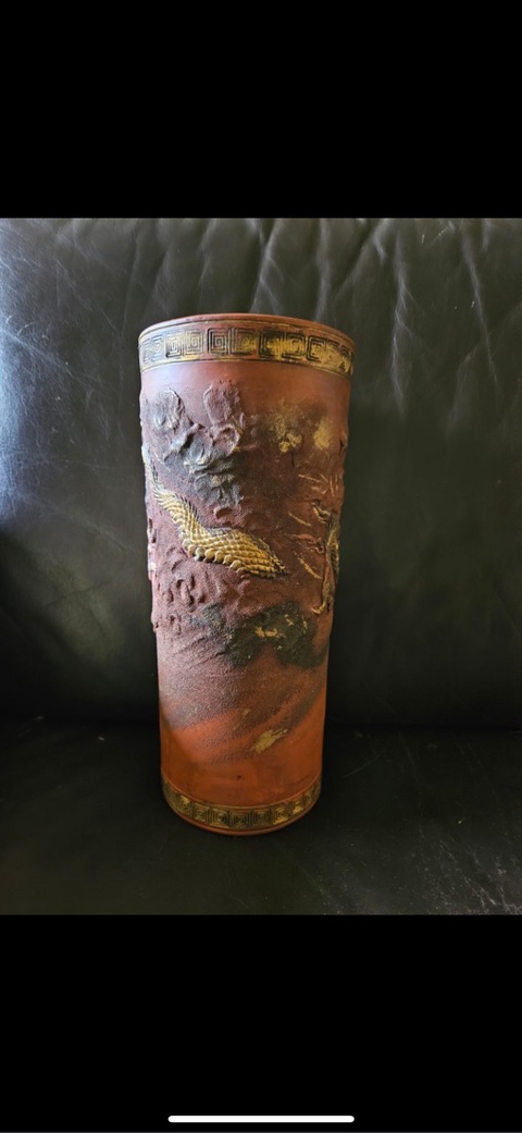 古玩陶瓷淺浮雕描金龍紋筒瓶真品鑒賞圖