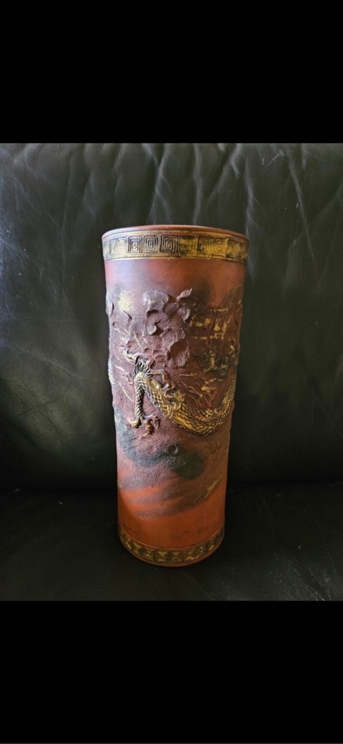 古玩陶瓷淺浮雕描金龍紋筒瓶真品鑒賞圖