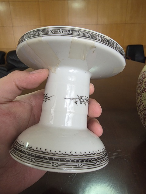 古玩陶瓷粉彩開窗團鶴紋宮燈拍賣，當前價格4600元