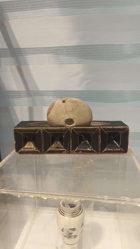 古玩陶瓷茶碾真品鑒賞圖