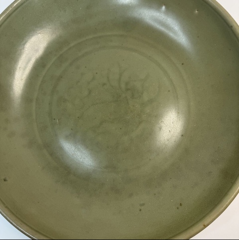 古玩陶瓷龍泉窯青釉盤真品鑒賞圖