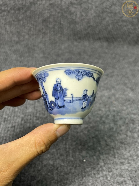 古玩陶瓷晚清青花杯真品鑒賞圖
