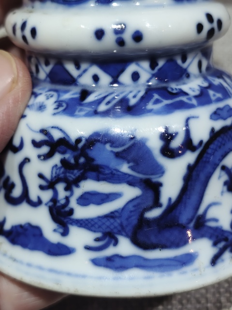 古玩陶瓷云龍紋燭臺真品鑒賞圖