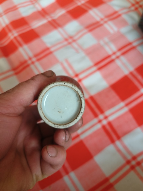 古玩陶瓷紅釉抱月瓶拍賣,當前價格8800元