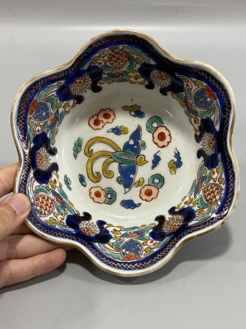 古玩陶瓷民國青花五彩花口碗真品鑒賞圖