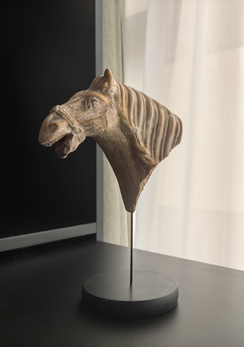 古玩陶瓷隋唐三彩馬頭拍賣,當(dāng)前價(jià)格3888元