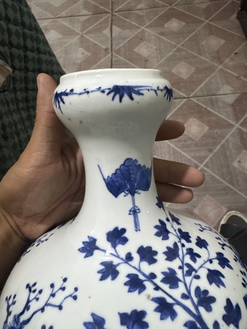 古玩陶瓷人物紋青花壺真品鑒賞圖