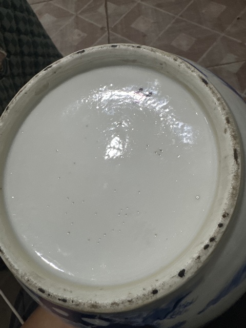 古玩陶瓷人物紋青花壺真品鑒賞圖