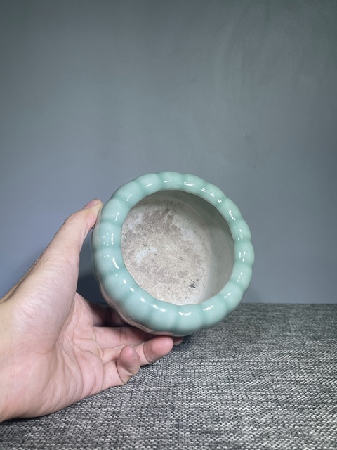 古玩陶瓷清末民初.豆青釉香爐拍賣,當前價格550元