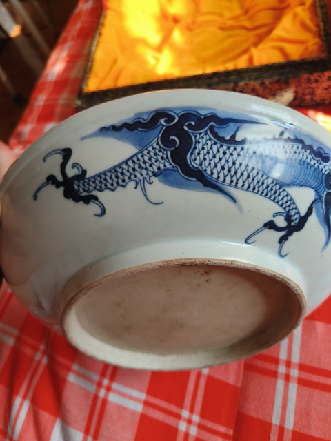 古玩陶瓷過墻龍紋青花盤拍賣,當(dāng)前價格15000元