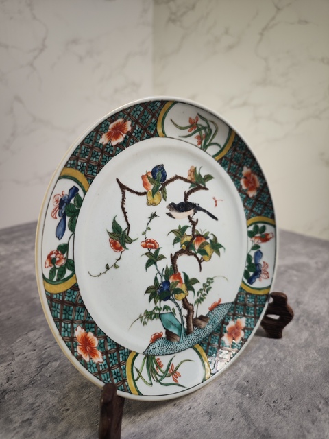 古玩陶瓷花鳥壽桃五彩盤真品鑒賞圖