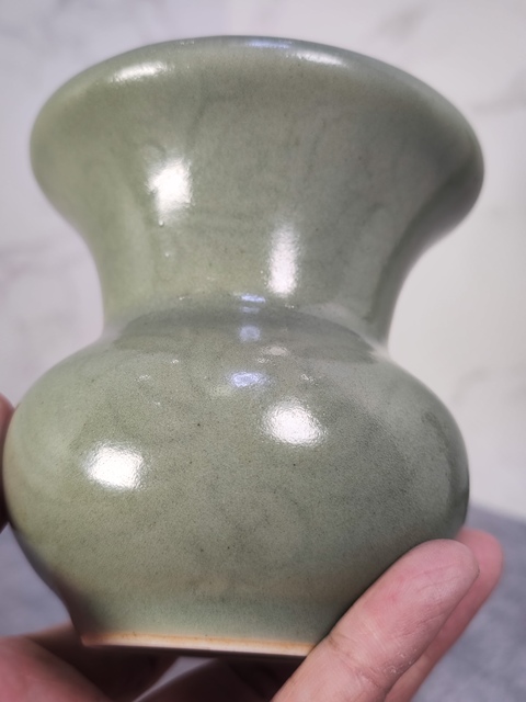 古玩陶瓷青釉刻花渣斗真品鑒賞圖