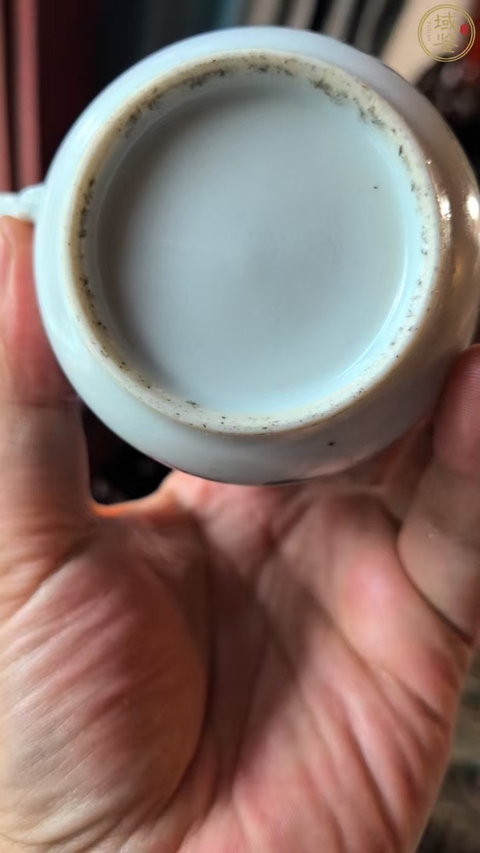 古玩陶瓷人物紋粉彩執(zhí)杯真品鑒賞圖