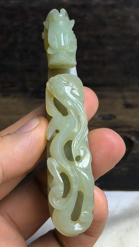 古玩玉器和田玉雕“蒼龍教子”帶鉤真品鑒賞圖