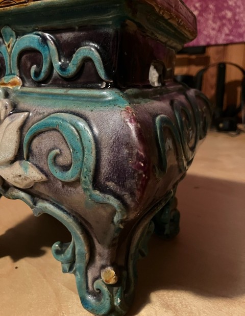 古玩陶瓷化華彩雕刻龍紋四方爐真品鑒賞圖