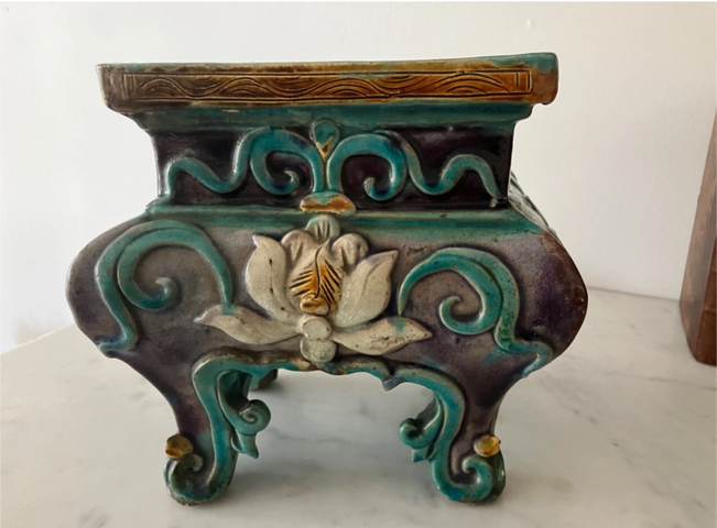 古玩陶瓷化華彩雕刻龍紋四方爐真品鑒賞圖