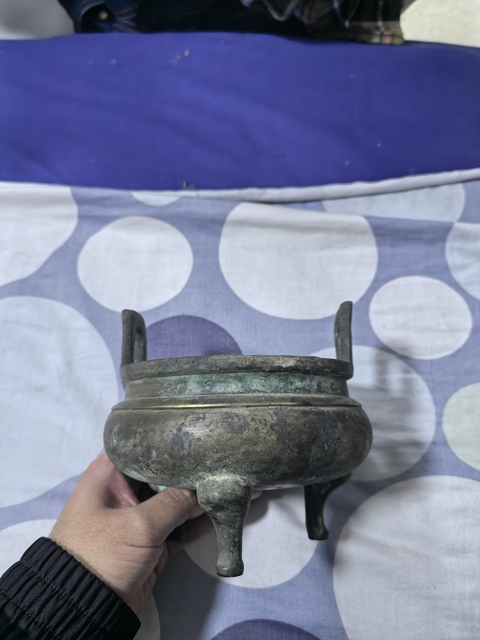 古玩銅器三足鼎式爐真品鑒賞圖