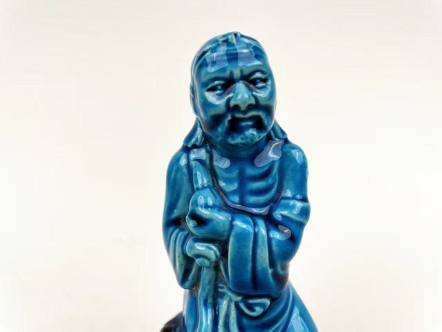 古玩陶瓷民國(guó)·孔雀藍(lán)加紫彩鐵拐李造像真品鑒賞圖