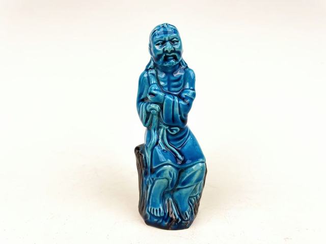 古玩陶瓷民國(guó)·孔雀藍(lán)加紫彩鐵拐李造像真品鑒賞圖