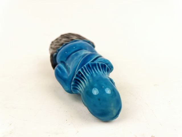 古玩陶瓷民國(guó)·孔雀藍(lán)加紫彩鐵拐李造像真品鑒賞圖