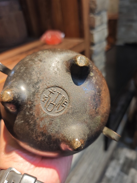 古玩銅器清早期深腹戟耳三足爐真品鑒賞圖