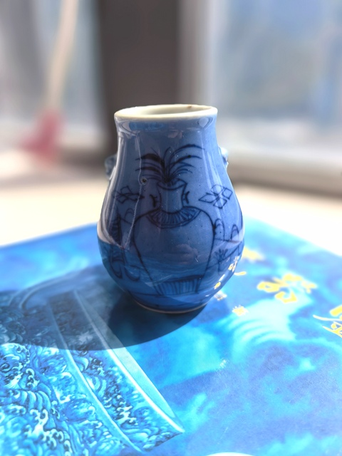 古玩陶瓷晚清藍上藍博古圖小尊拍賣，當前價格3500元