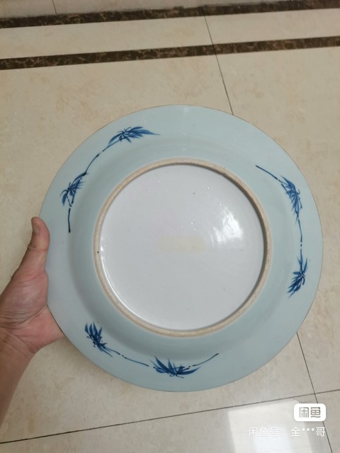 古玩陶瓷山水紋青花盤真品鑒賞圖