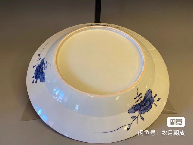 古玩陶瓷樓臺亭閣山水紋青花盤真品鑒賞圖