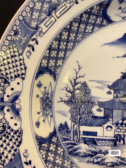 古玩陶瓷樓臺亭閣山水紋青花盤真品鑒賞圖