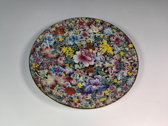 古玩陶瓷民國百花不落地粉彩賞盤真品鑒賞圖