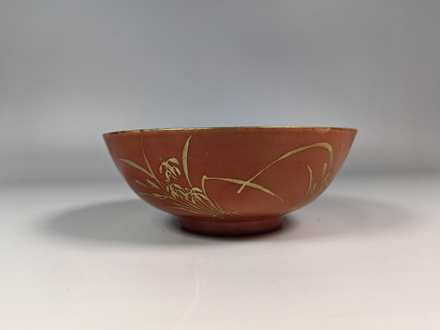 古玩陶瓷同治珊瑚紅蘭花詩文碗真品鑒賞圖