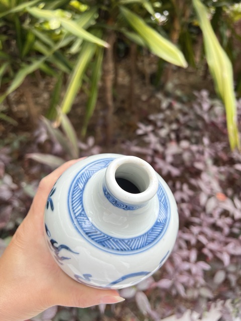 古玩陶瓷青花梅瓶真品鑒賞圖