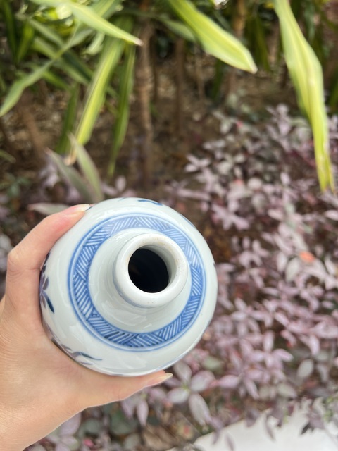 古玩陶瓷青花梅瓶真品鑒賞圖