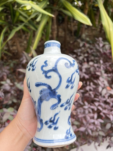 古玩陶瓷青花梅瓶真品鑒賞圖