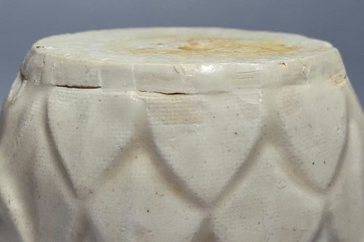 古玩陶瓷白釉佛造像真品鑒賞圖