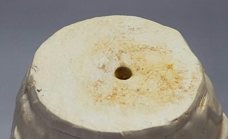 古玩陶瓷白釉佛造像真品鑒賞圖